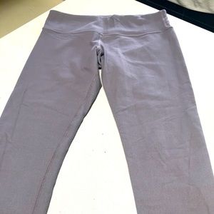Lululemon Wunder Under crops